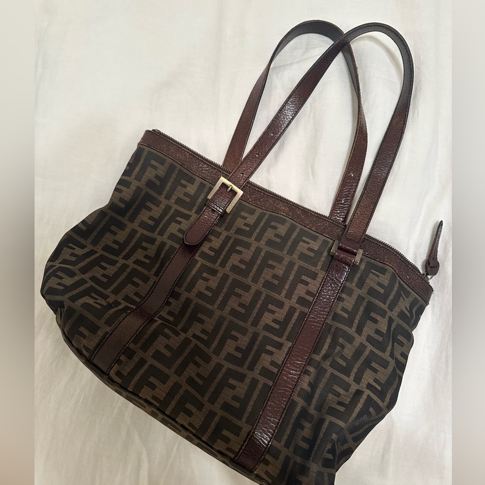 Vintage Fendi shoulder bag